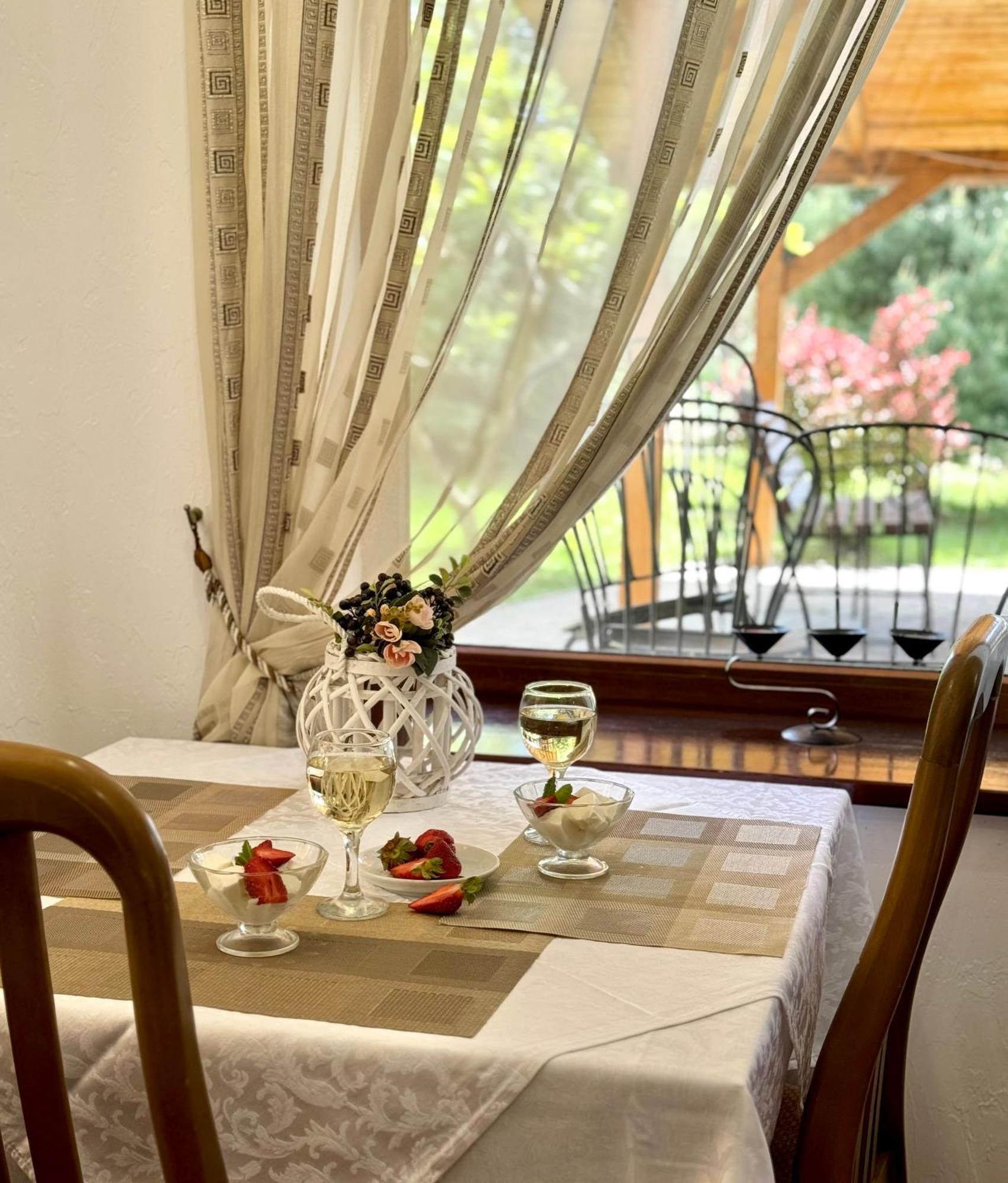 Villa Alessia Skhidnytsia Exterior photo